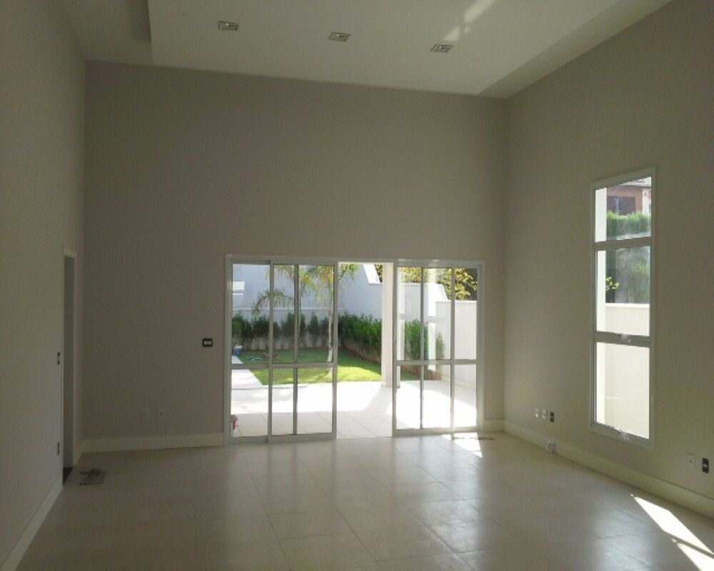 Casa, 4 quartos, 305 m² - Foto 1