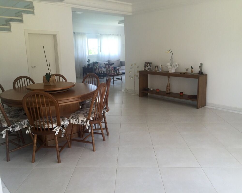 Casa, 4 quartos, 334 m² - Foto 1