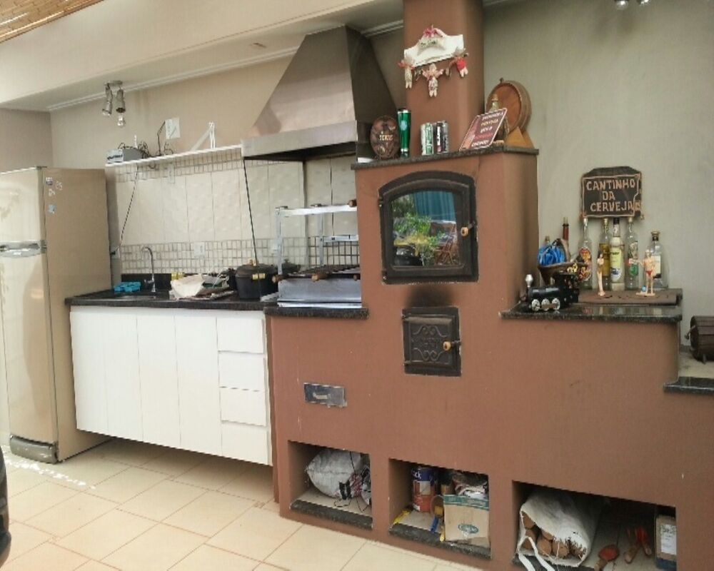 Casa, 3 quartos, 315 m² - Foto 1