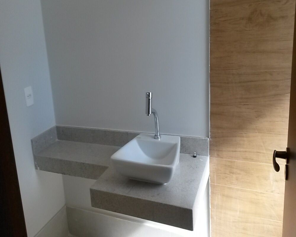 Casa, 3 quartos, 250 m² - Foto 1