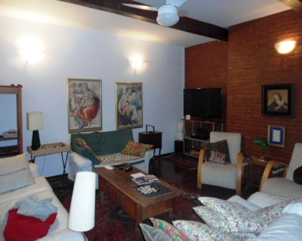 Casa, 4 quartos, 247 m² - Foto 1