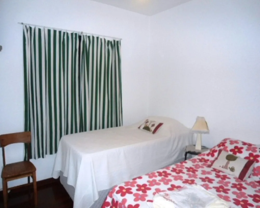 Casa, 4 quartos, 247 m² - Foto 2
