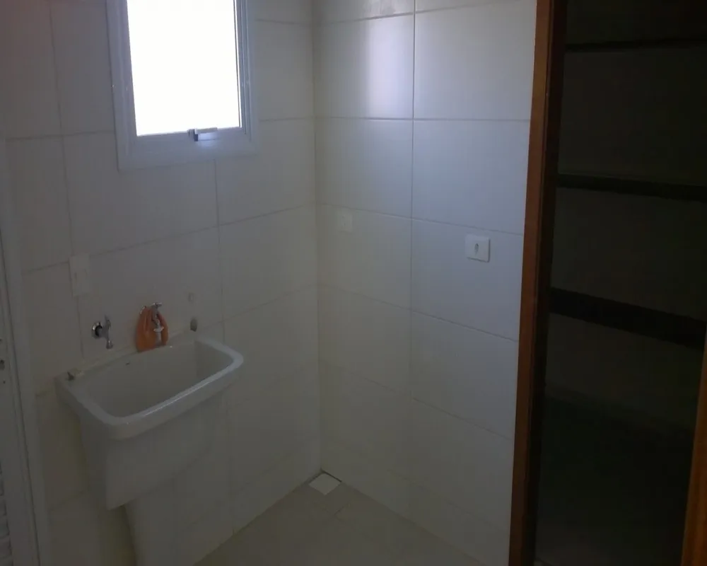 Casa, 3 quartos, 205 m² - Foto 2
