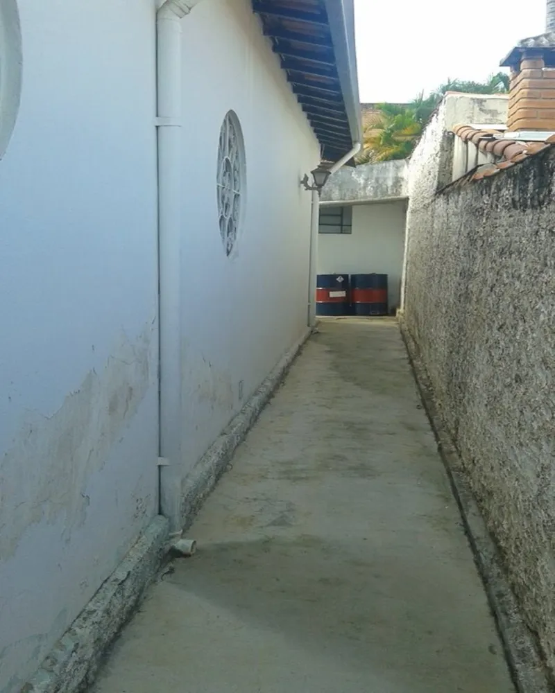 Casa, 4 quartos, 230 m² - Foto 2
