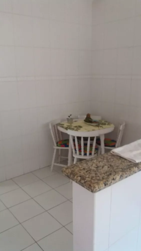 Casa à venda com 3 quartos, 300m² - Foto 4