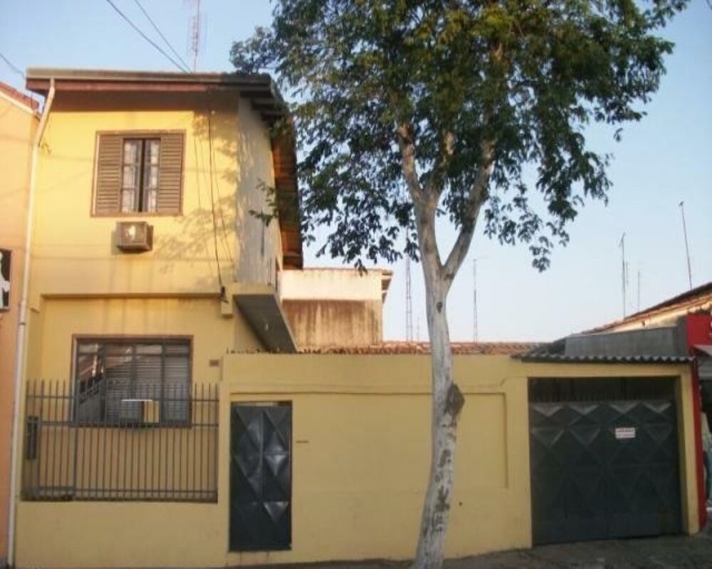 Casa, 2 quartos, 218 m² - Foto 1