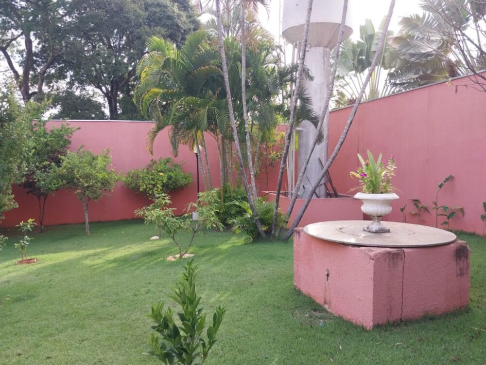 Chácara, 3 quartos, 1029 m² - Foto 1