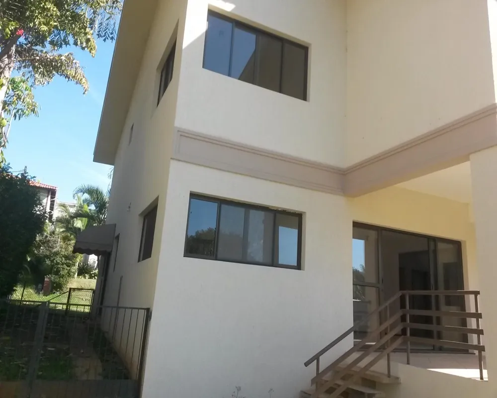 Casa, 4 quartos, 260 m² - Foto 1