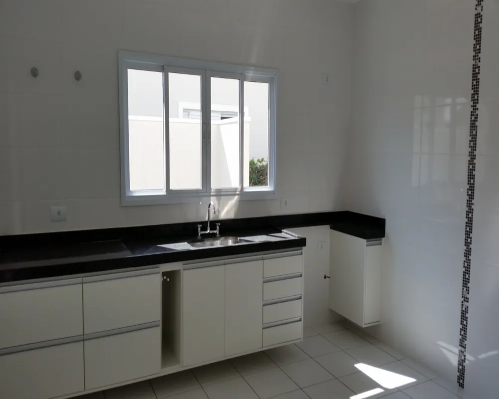 Casa, 3 quartos, 210 m² - Foto 2