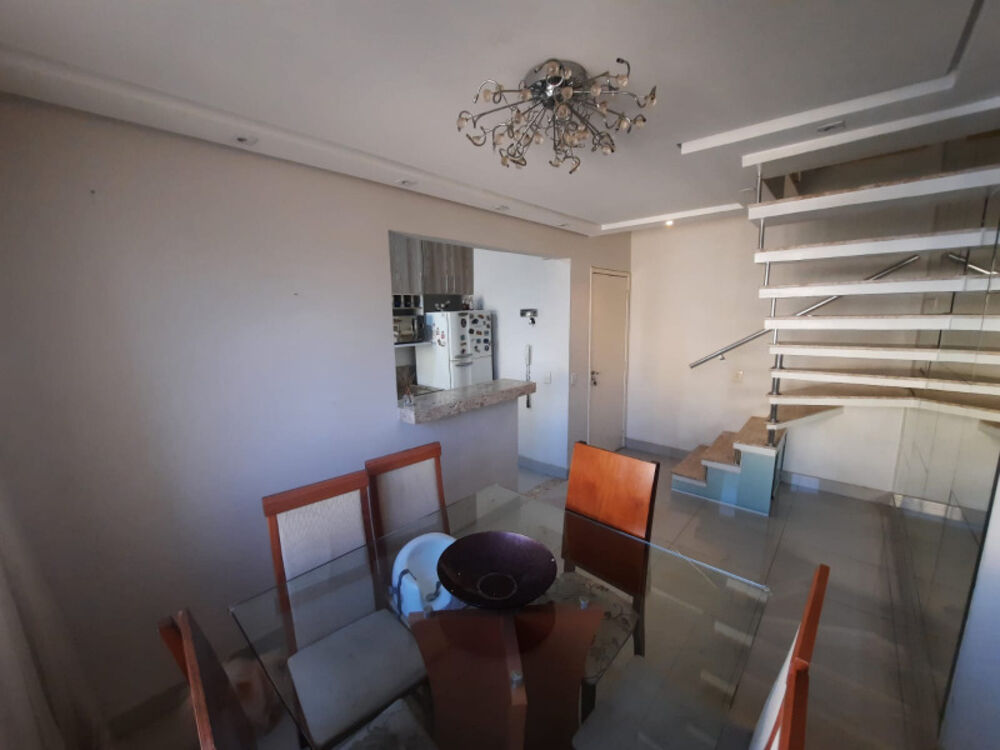 Cobertura à venda com 2 quartos, 85m² - Foto 2