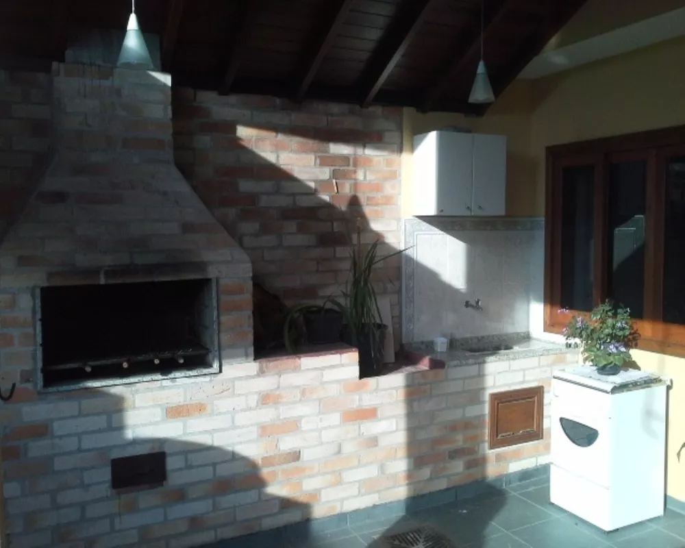 Casa, 4 quartos, 207 m² - Foto 1