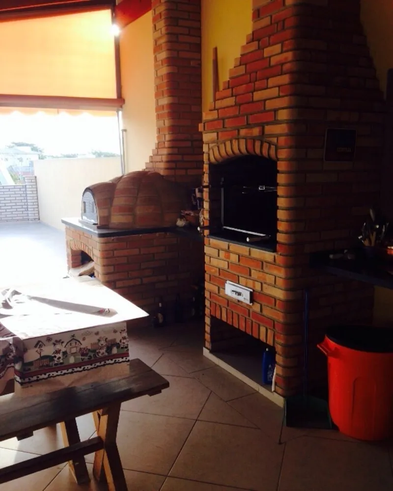 Casa, 3 quartos, 245 m² - Foto 3