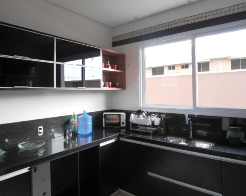 Casa, 3 quartos, 330 m² - Foto 2