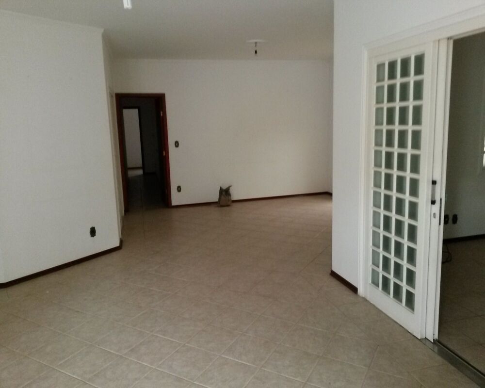 Casa, 2 quartos, 300 m² - Foto 2