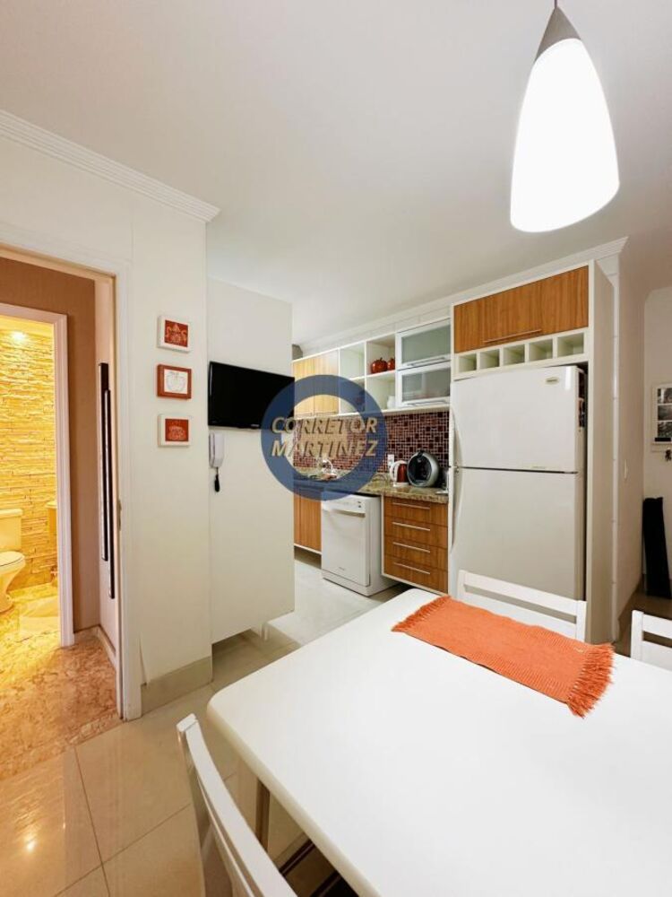 Apartamento à venda com 3 quartos, 147m² - Foto 1