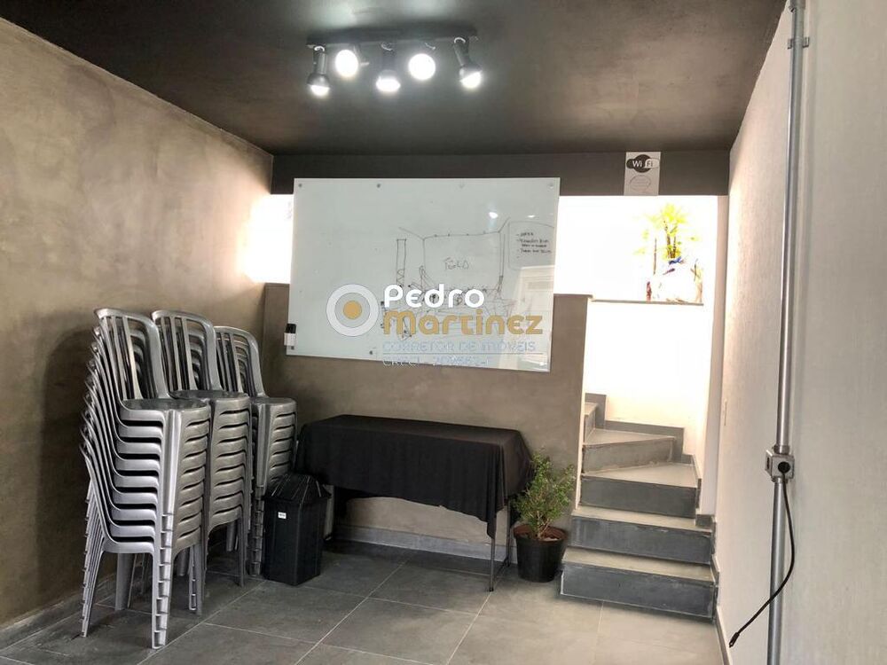 Sobrado, 3 quartos, 319 m² - Foto 2