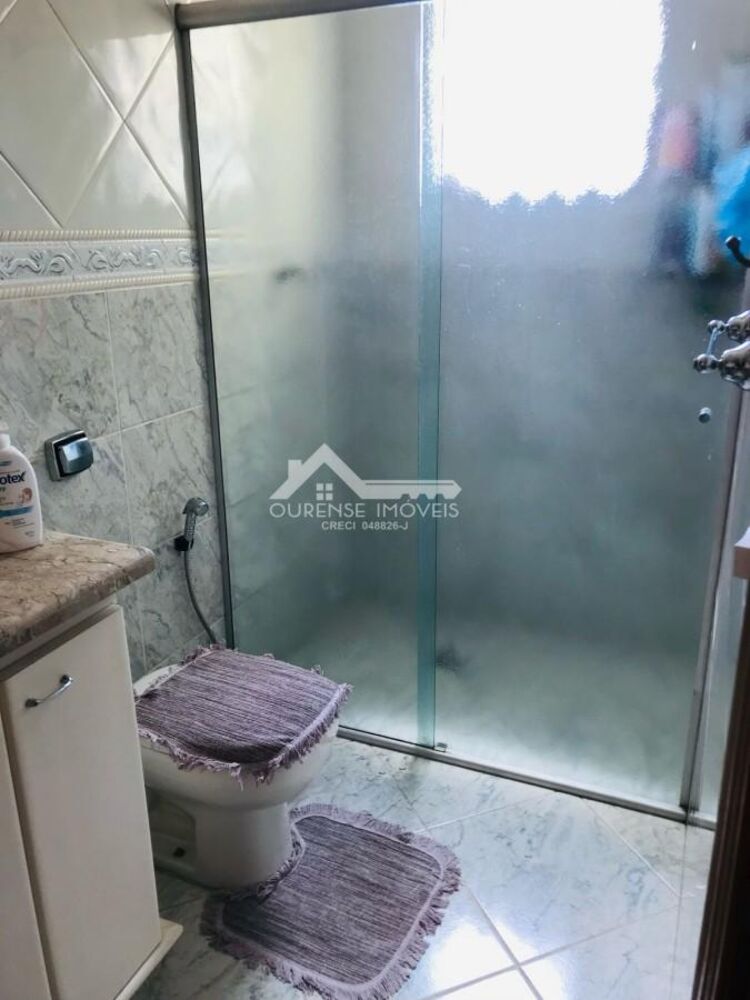 Sobrado à venda com 3 quartos, 179m² - Foto 2