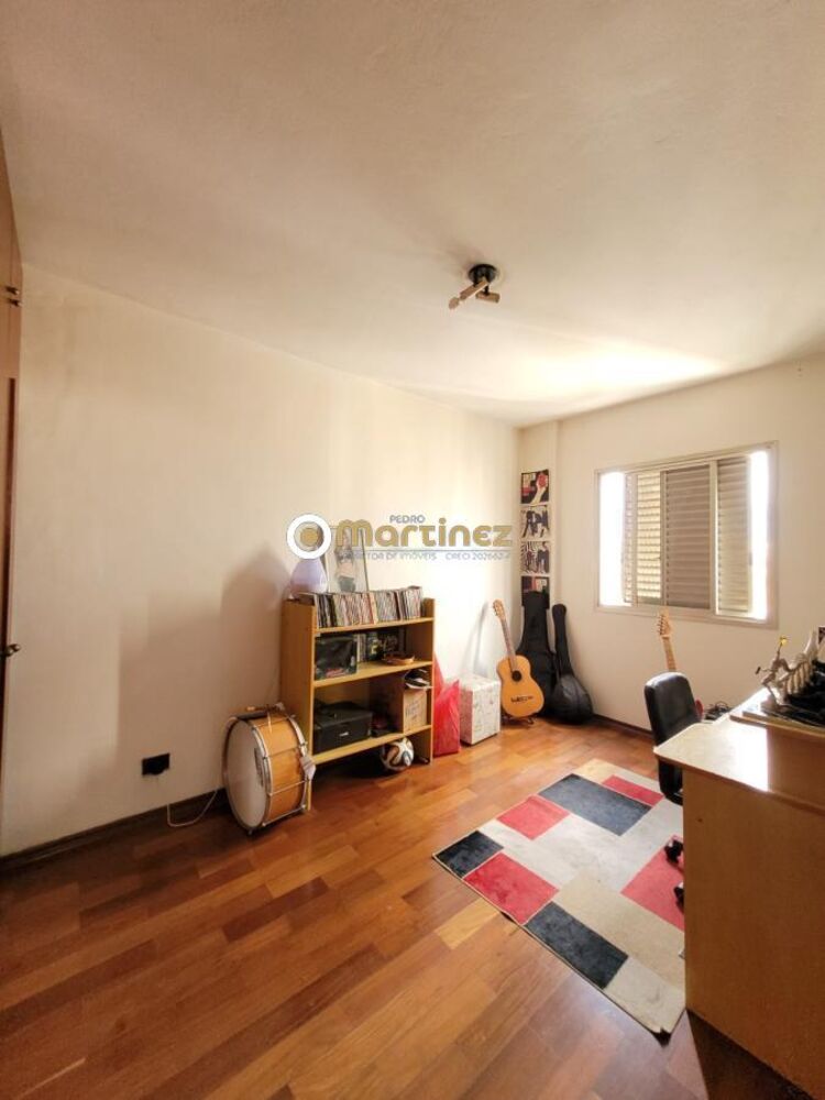 Apartamento à venda com 2 quartos, 70m² - Foto 3
