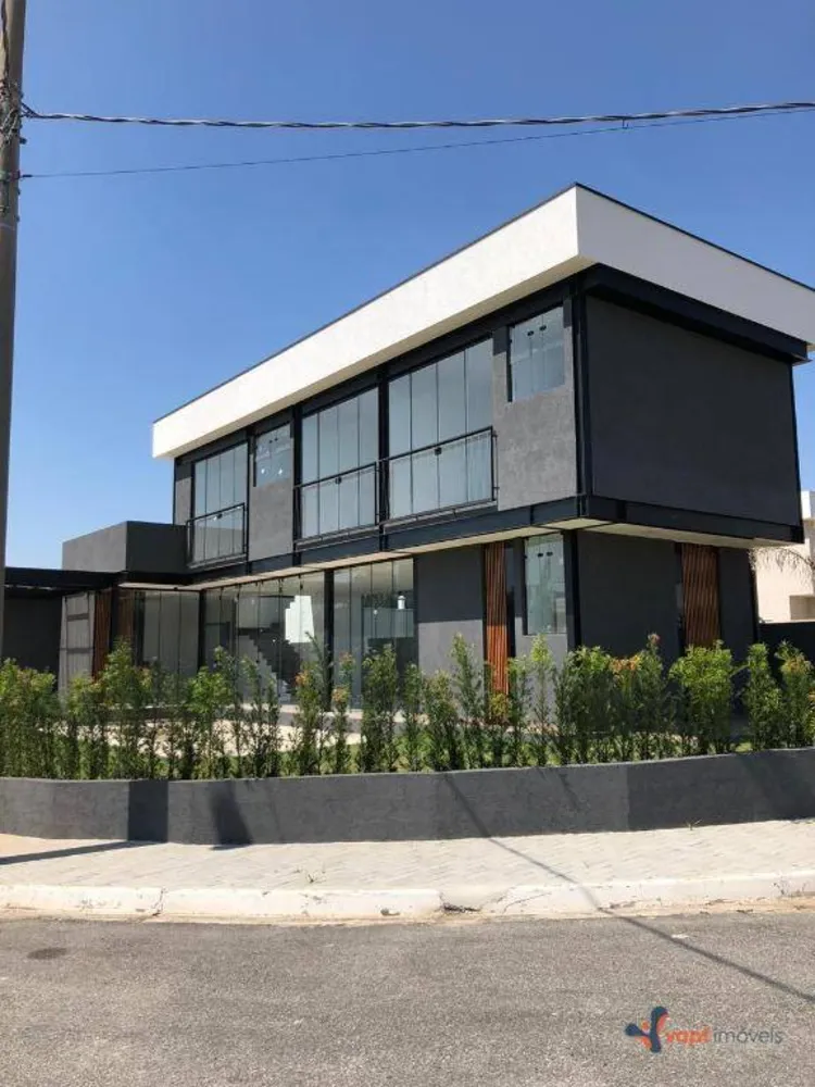 Sobrado, 3 quartos, 270 m² - Foto 1