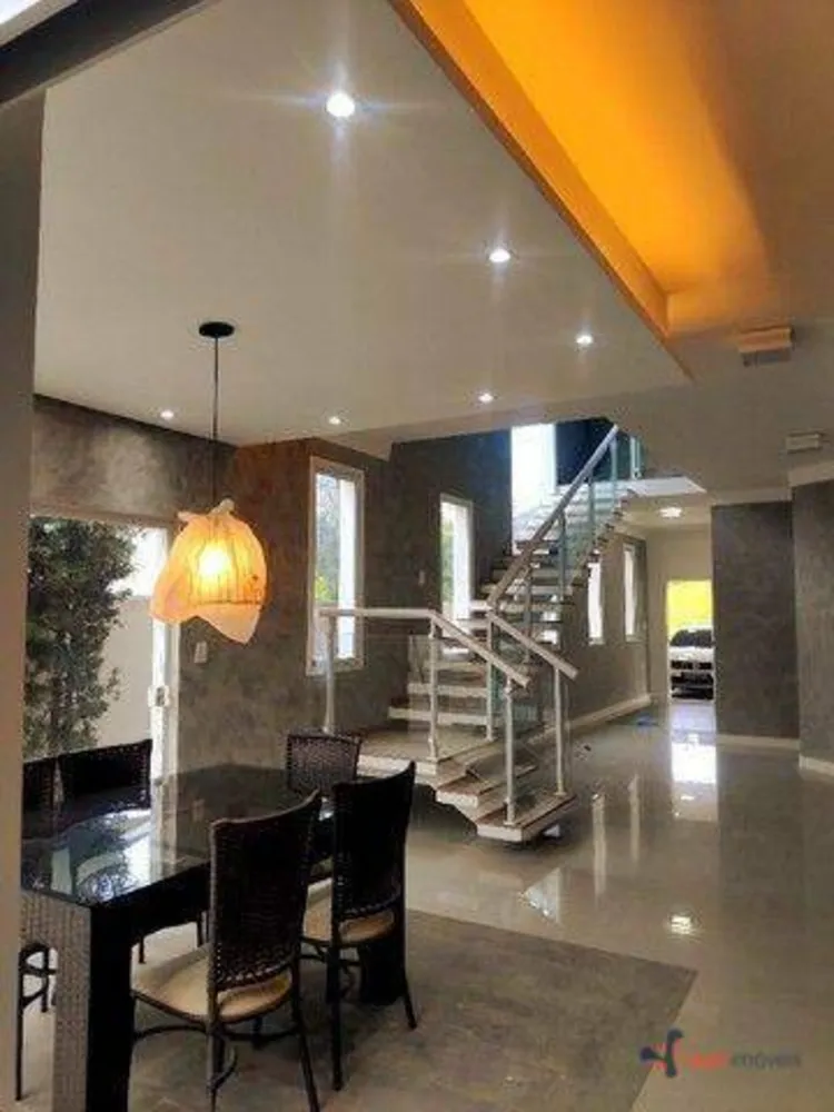 Sobrado, 3 quartos, 290 m² - Foto 2
