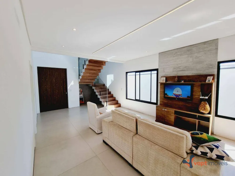 Sobrado, 3 quartos, 258 m² - Foto 2
