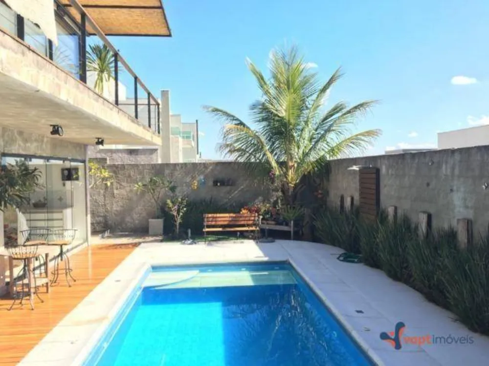 Sobrado, 3 quartos, 360 m² - Foto 1