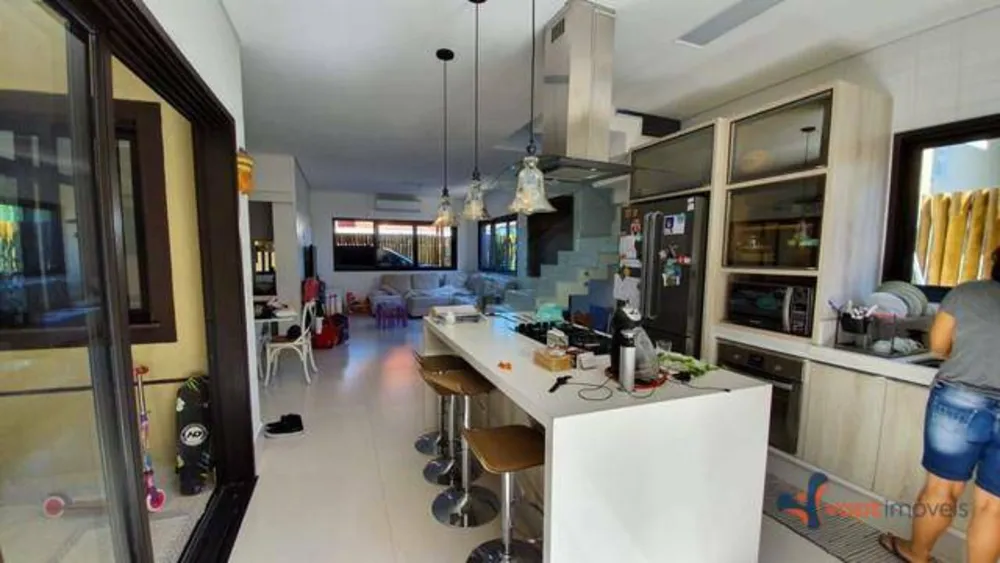 Sobrado, 4 quartos, 240 m² - Foto 2