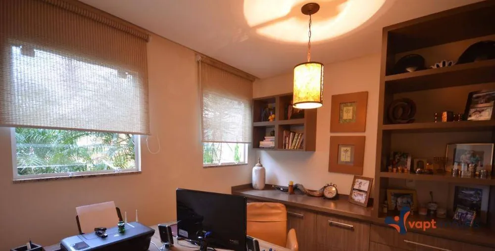 Sobrado, 3 quartos, 241 m² - Foto 2