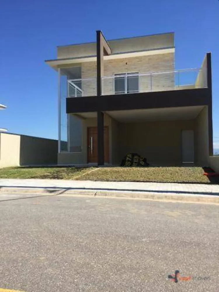 Sobrado, 3 quartos, 200 m² - Foto 1