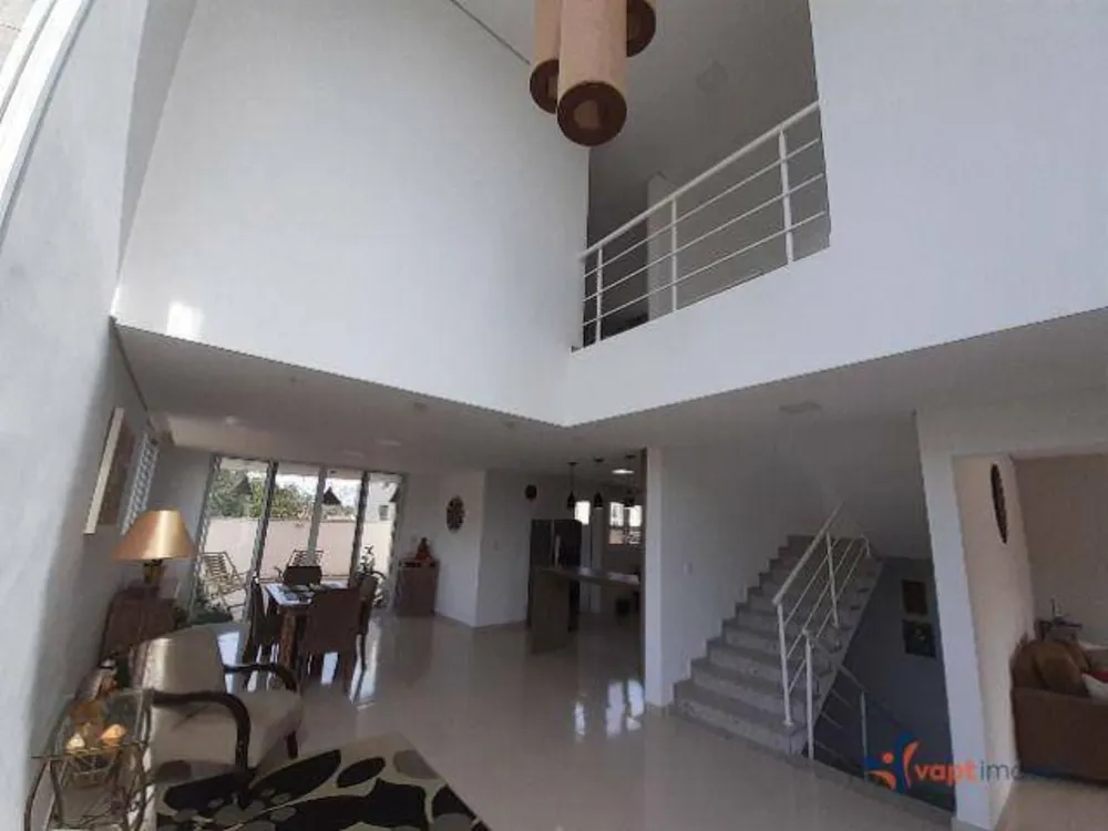Sobrado, 3 quartos, 290 m² - Foto 1