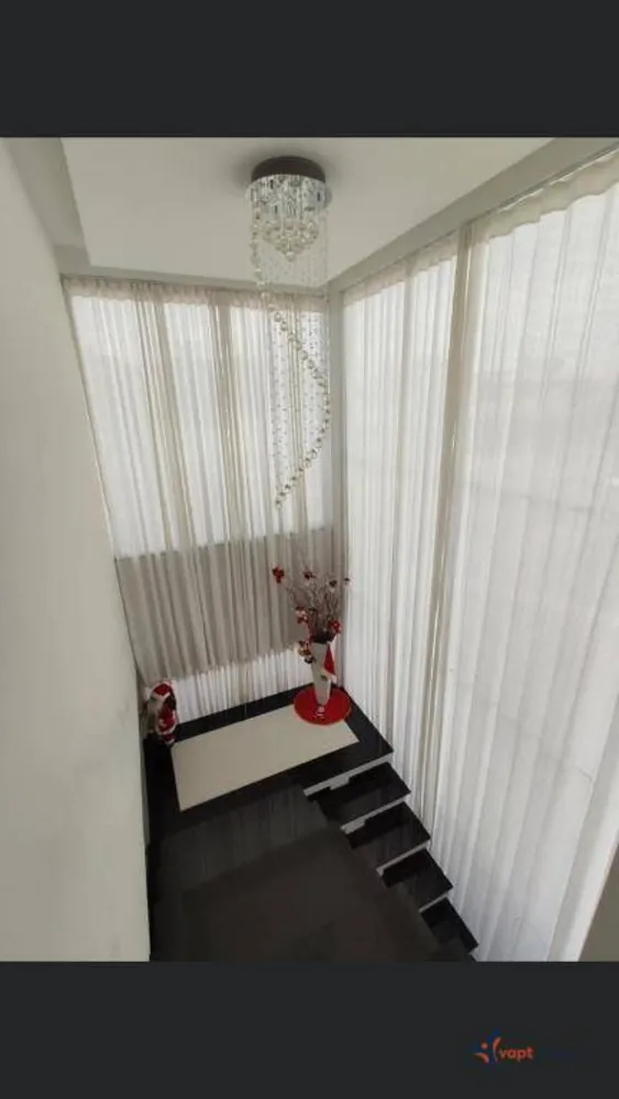 Sobrado, 3 quartos, 247 m² - Foto 1