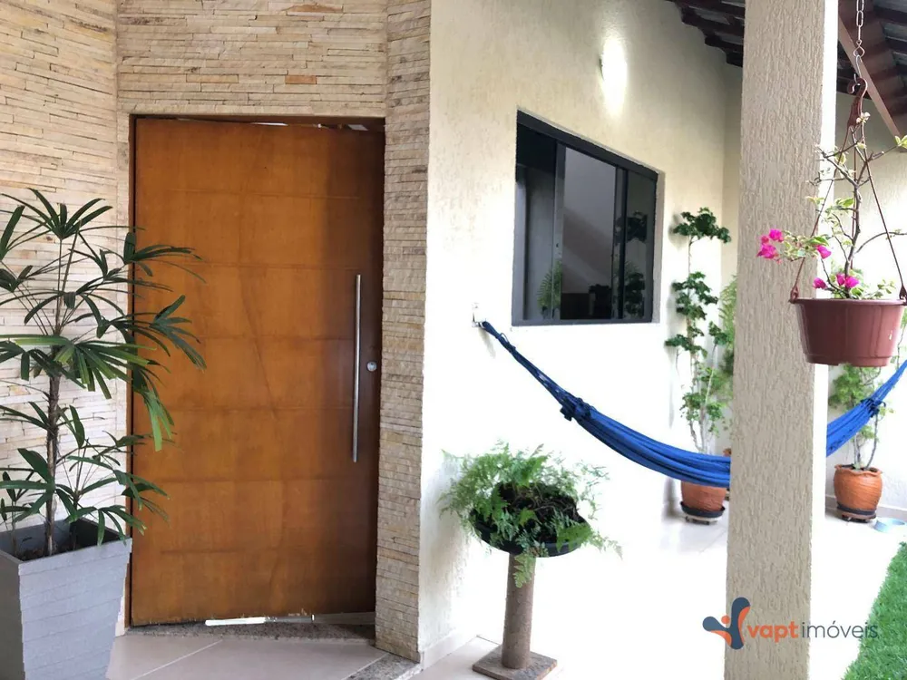 Casa, 4 quartos, 200 m² - Foto 1