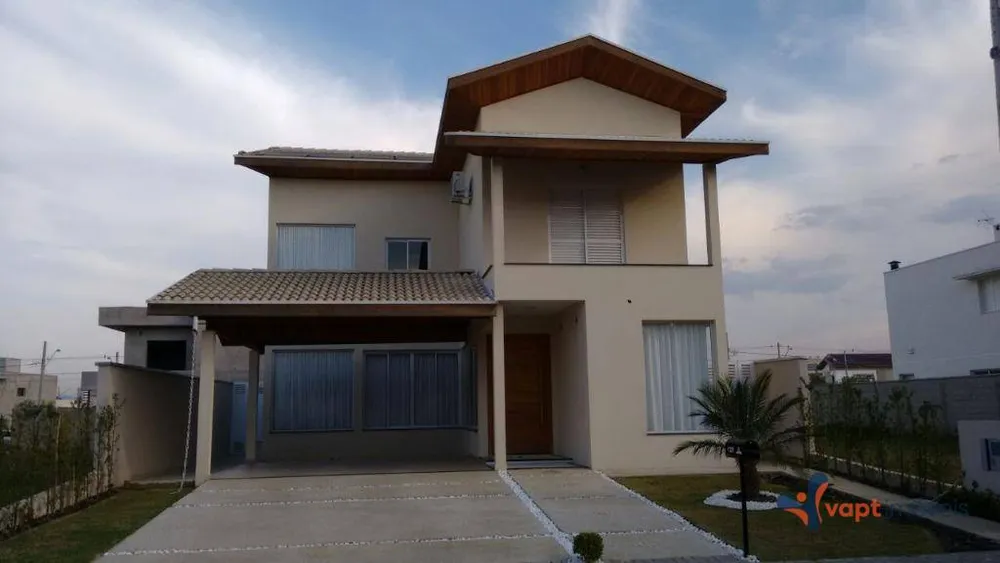 Sobrado, 3 quartos, 249 m² - Foto 1