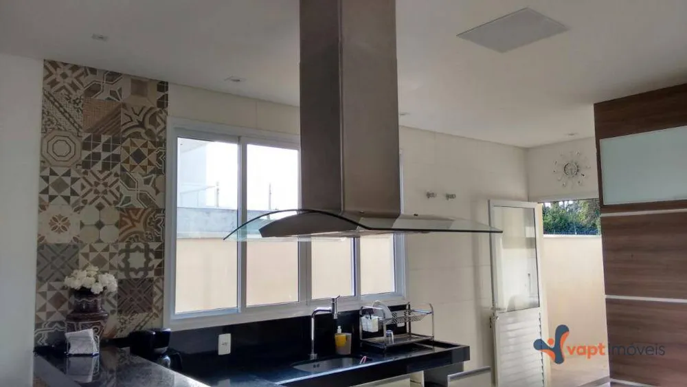 Sobrado, 3 quartos, 249 m² - Foto 2