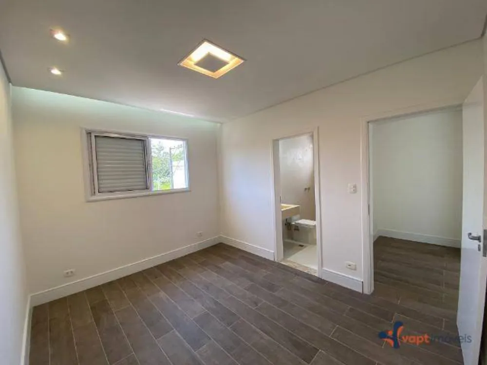 Sobrado, 3 quartos, 243 m² - Foto 2