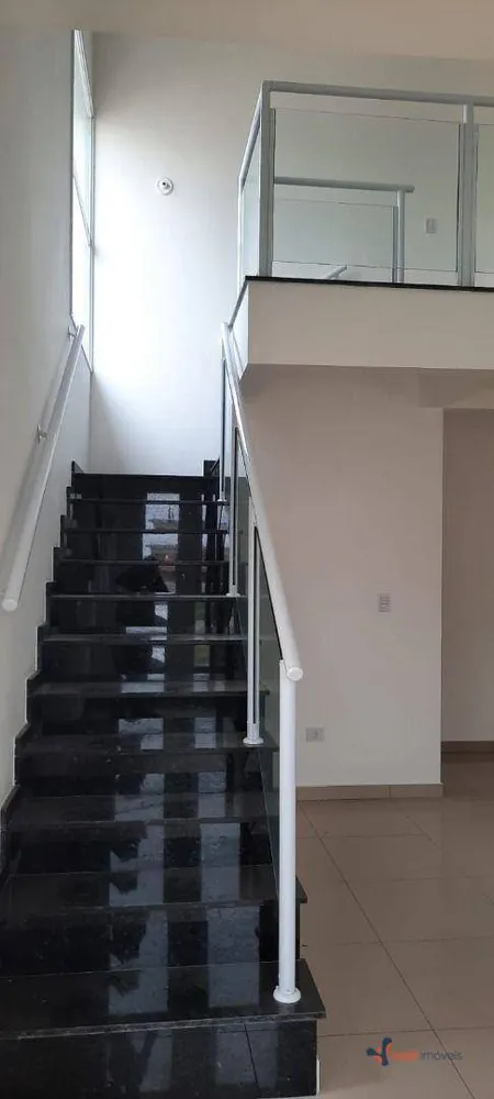 Sobrado, 3 quartos, 190 m² - Foto 2