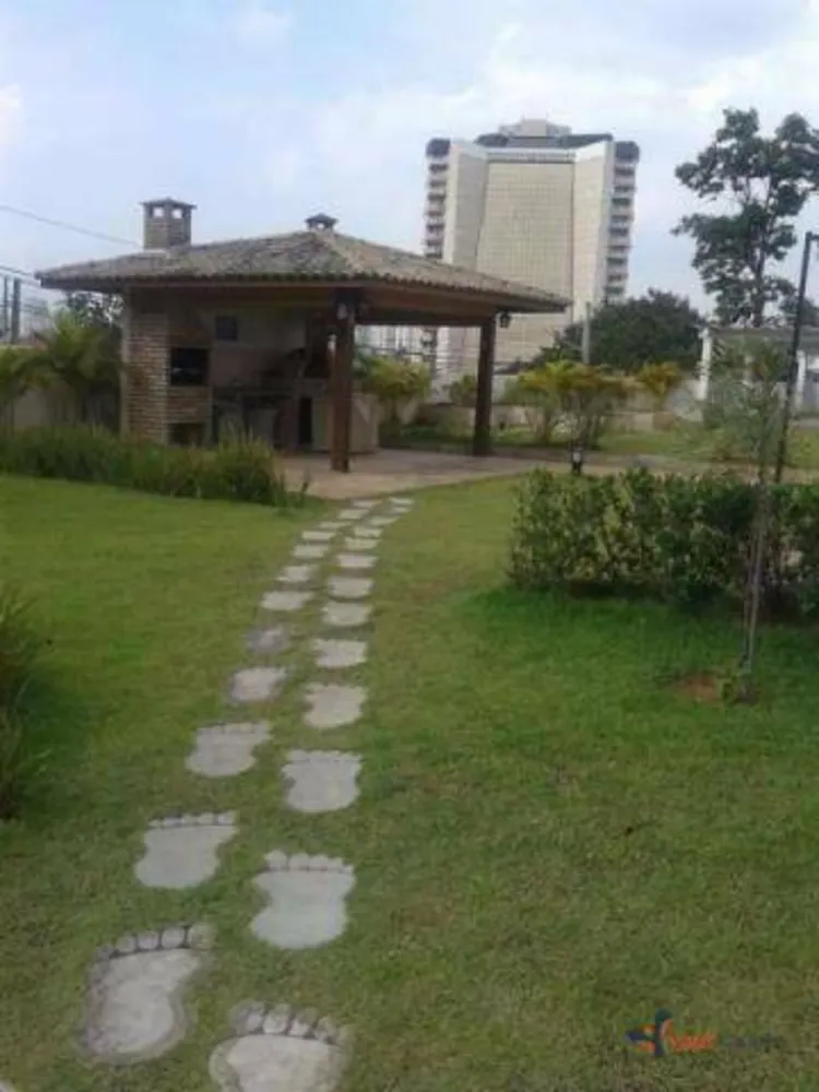 Apartamento, 3 quartos, 100 m² - Foto 2