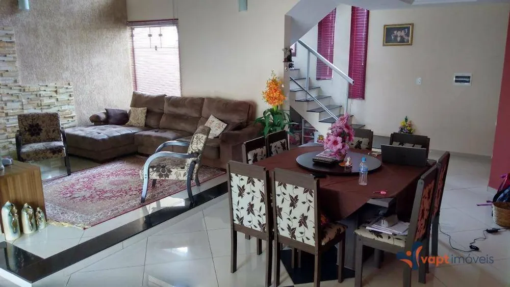 Sobrado, 3 quartos, 280 m² - Foto 2