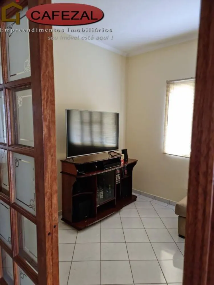 Casa, 3 quartos, 280 m² - Foto 8