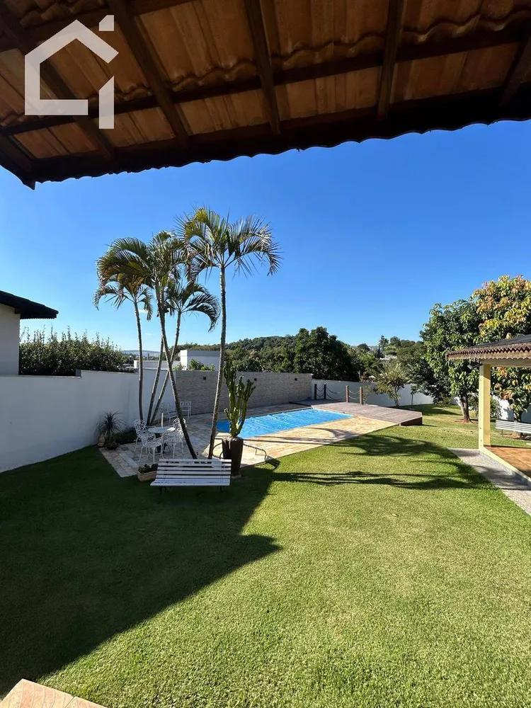 Casa, 3 quartos, 302 m² - Foto 1