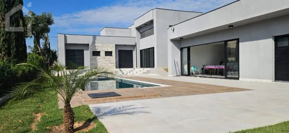 Casa, 4 quartos, 245 m² - Foto 2