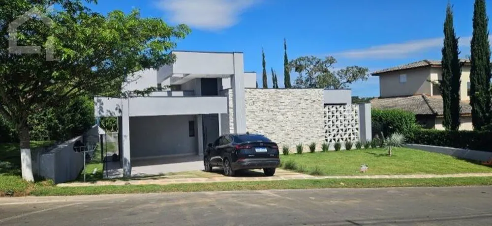 Casa, 4 quartos, 245 m² - Foto 1