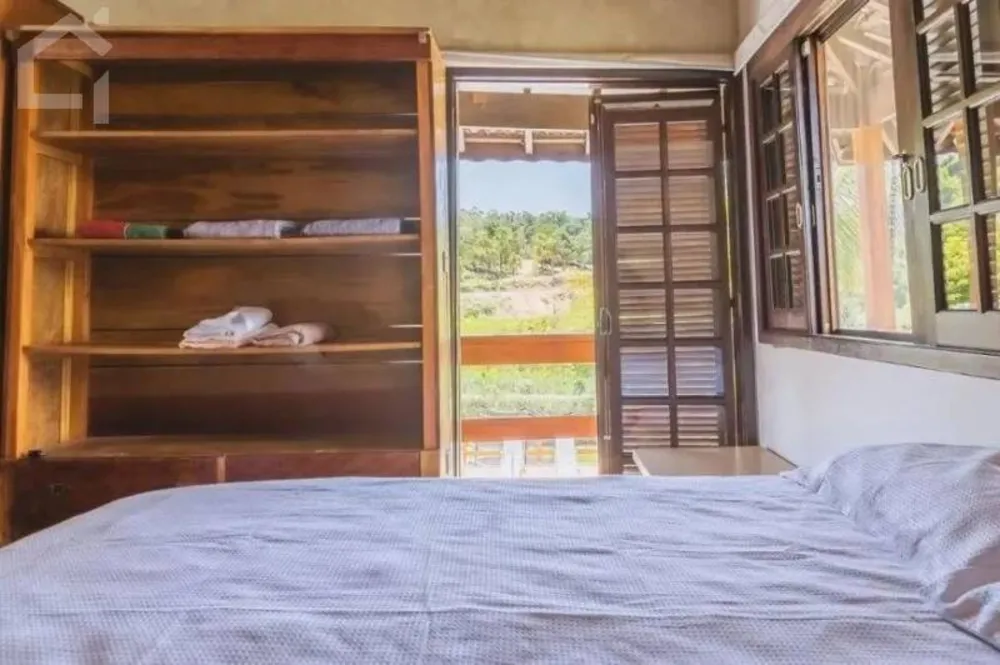 Casa, 3 quartos, 247 m² - Foto 2