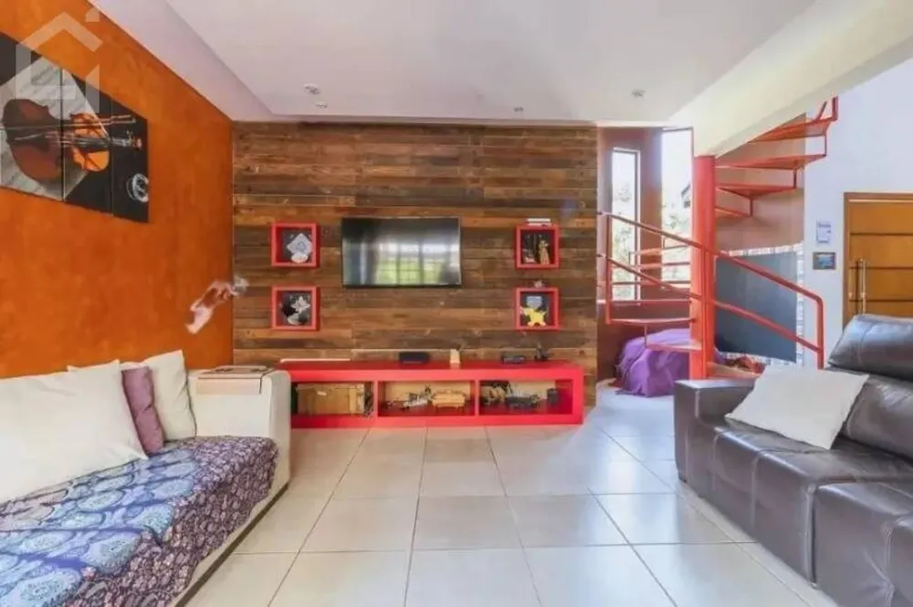 Casa, 3 quartos, 247 m² - Foto 1