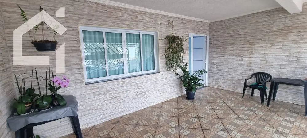 Casa, 4 quartos, 229 m² - Foto 1