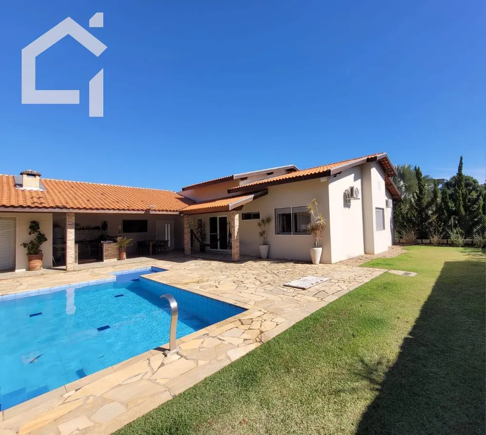 Casa, 3 quartos, 235 m² - Foto 2