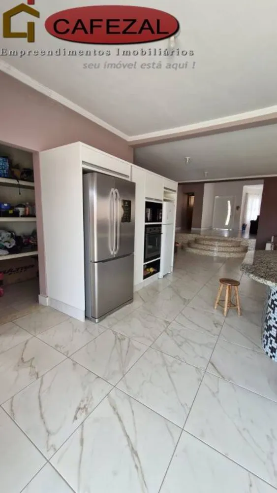 Casa, 3 quartos, 315 m² - Foto 7