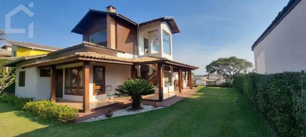 Casa, 3 quartos, 268 m² - Foto 1