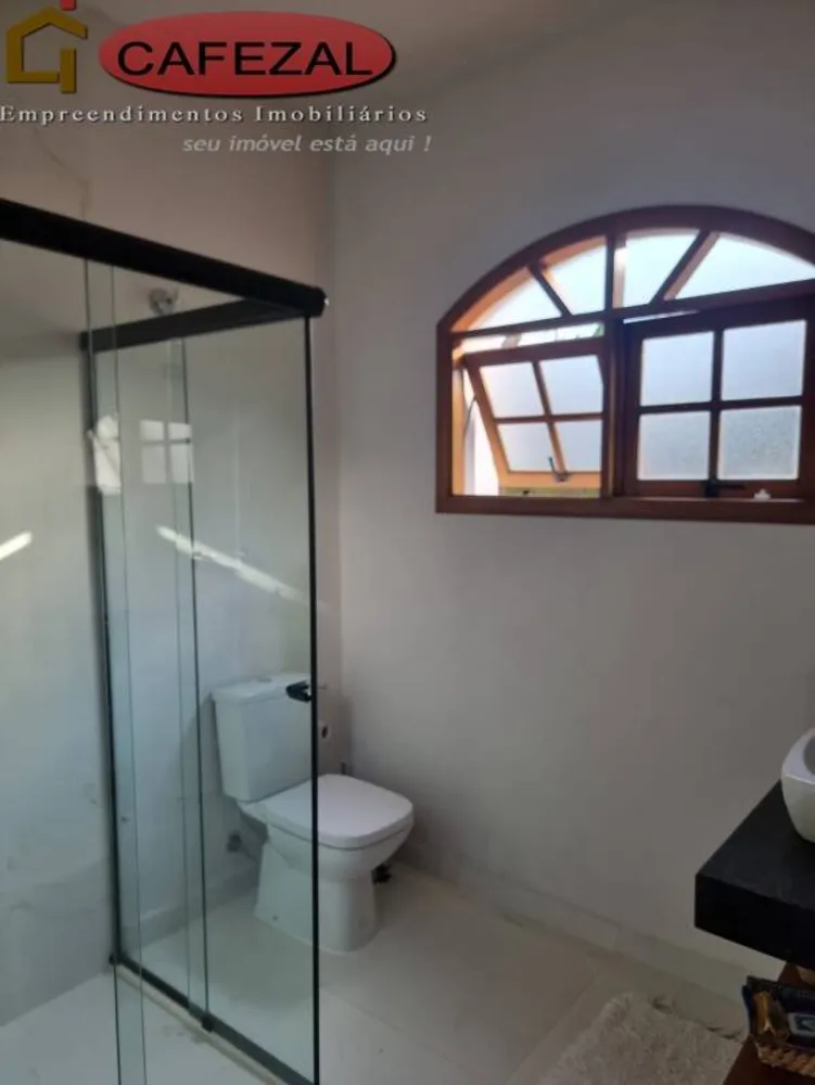 Casa, 3 quartos, 233 m² - Foto 9