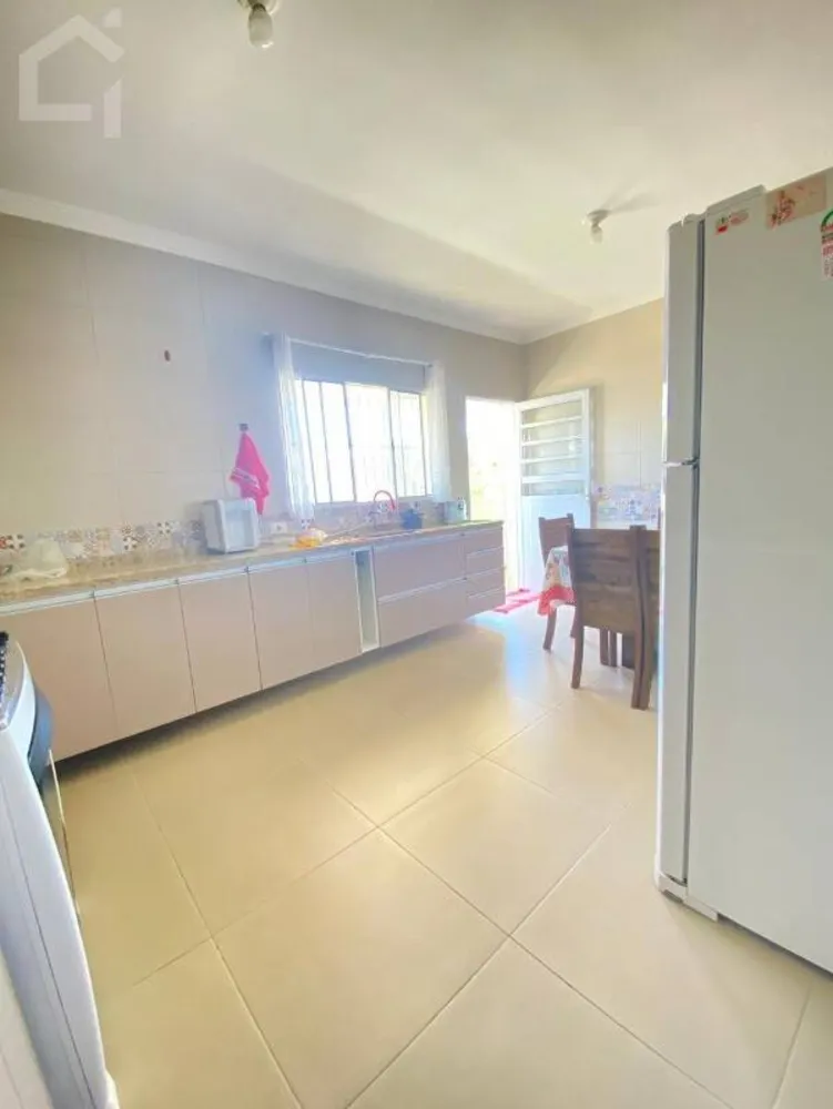 Casa, 3 quartos, 248 m² - Foto 10